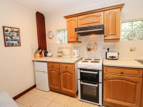 Lavender Cottage - image 8