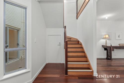 Percival Point - Port Willunga - C21 SouthCoast Holidays