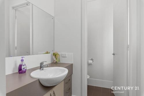 Percival Point - Port Willunga - C21 SouthCoast Holidays