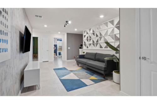 Townhome at Solterra NH 18005 - image 7