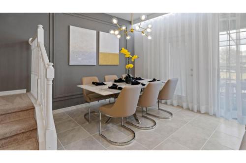 Townhome at Solterra NH 18005 - image 8