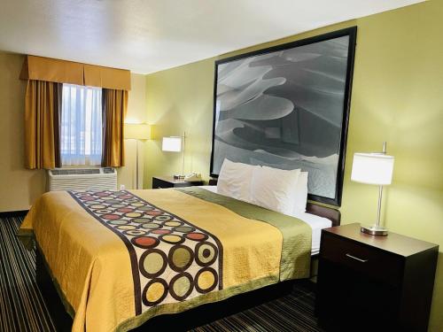 Super 8 by Wyndham Casa Grande - Hotel