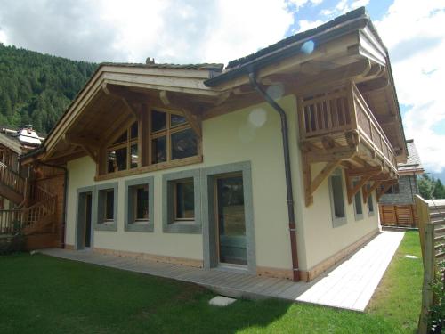 Chalet with high end services just 150 m from the ski slopes gîte à louer Les Chosalets