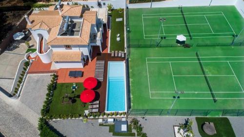 Villa 9BD W private pool Tennis courts e Putt Vilamoura