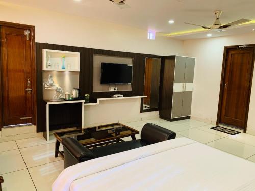 MITHILESH HOTEL in Kaithal