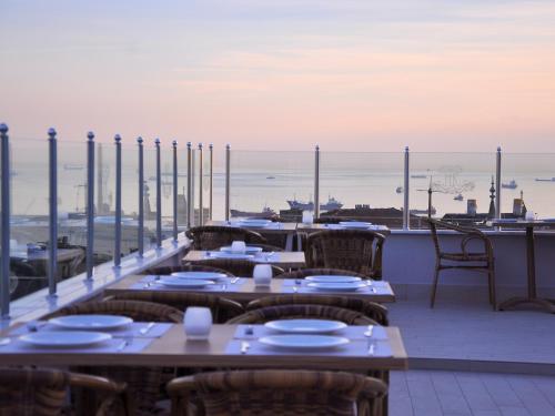 ディバニ アリ ホテル