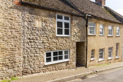 Udvendig, The Shoe Box cottage with allocated parking in Malmesbury