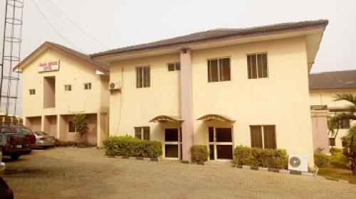 Room in Lodge - Grand Serene Hotel-ibadan