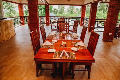 Restaurant, Dual Mountain View Lodge in Moshi
