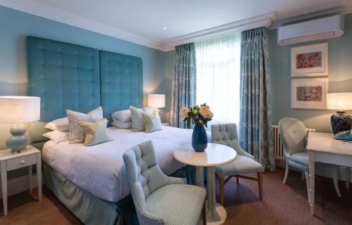 Roslin Beach Hotel Room Type - Classic King
