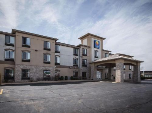 Comfort Inn Crystal Lake - Algonquin