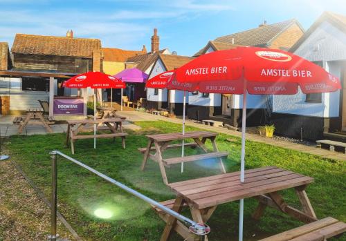 the Kings Arms - image 8