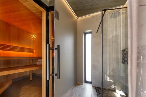 Szauna, Pļavas Holiday House (Plavas Holiday House) in Ainazi