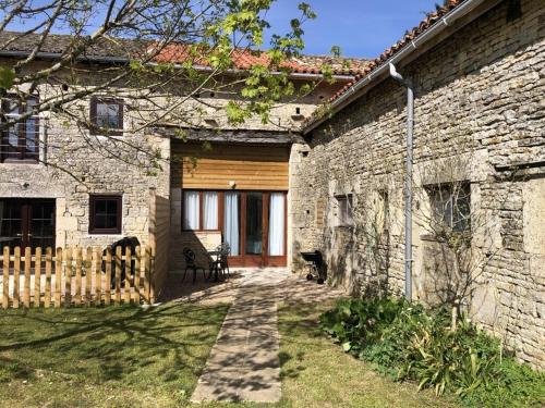 Blacksmiths Apartment in Blanzay - 1 bed - Location saisonnière - Blanzay