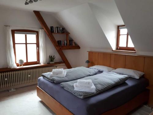Ältestes Haus in Quentel - Ferienwohnung 2 mit Dachterrasse (Altestes Haus in Quentel - Ferienwohnung 2 mit Dachterrasse) in Hessisch Lichtenau