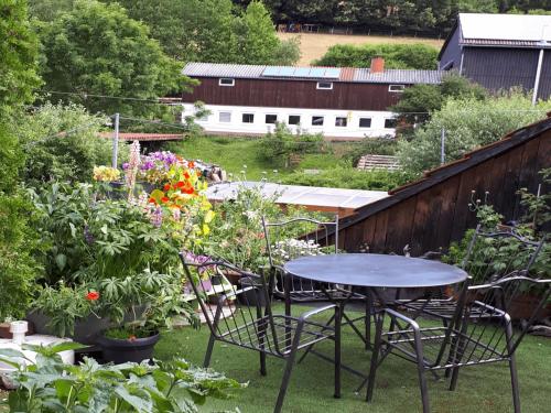 Erkély/terasz, Ältestes Haus in Quentel - Ferienwohnung 2 mit Dachterrasse (Altestes Haus in Quentel - Ferienwohnung 2 mit Dachterrasse) in Hessisch Lichtenau