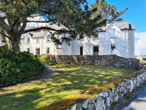 Cannute House - main image