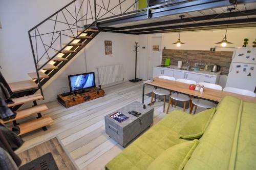 Altitude Loft - image 12