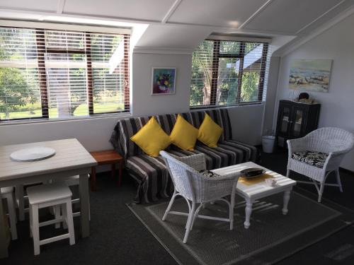 Pub/Lounge, Moonriver Self Catering in Wittedrift