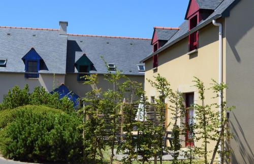A szálláshely kívülről, Le Village Cancalais in Cancale
