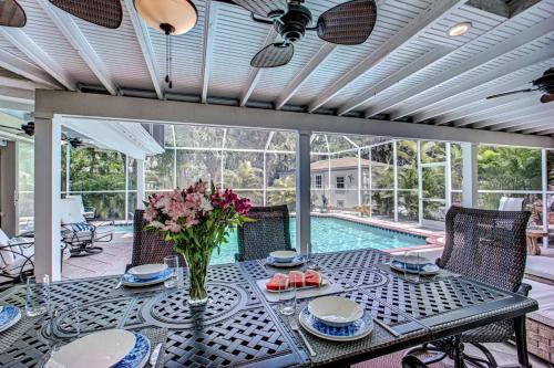 Canopy Cottage on Siesta Key in Siesta Key, USA