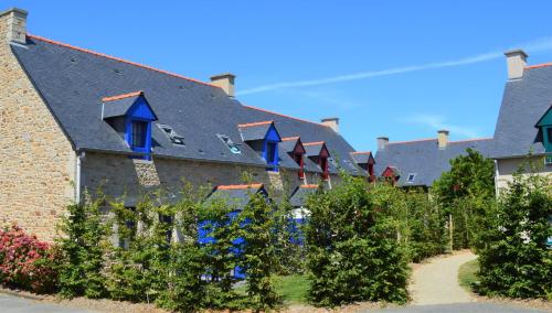 A szálláshely kívülről, Le Village Cancalais in Cancale