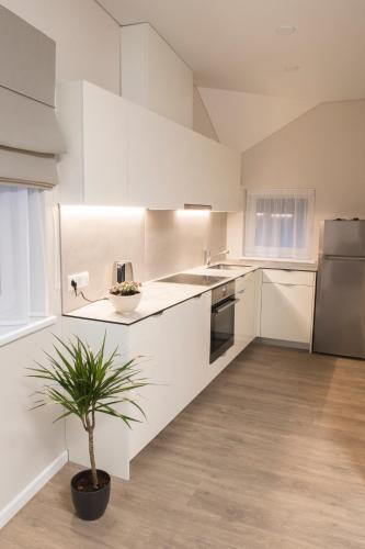 Green Hill Apartments