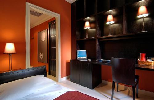 Art Hotel Novecento In Italy - 