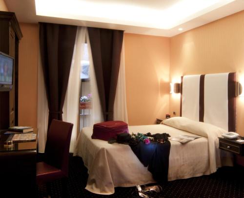 Marcella Royal Hotel - Rooftop Garden, Rome (photo 3)