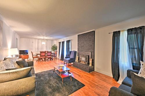 Blounts Creek House with Yard - Pets Welcome! in New Bern