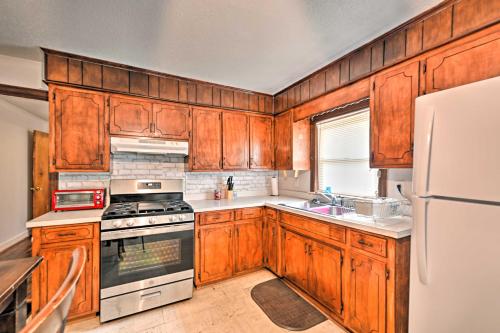 Blounts Creek House with Yard - Pets Welcome! in New Bern
