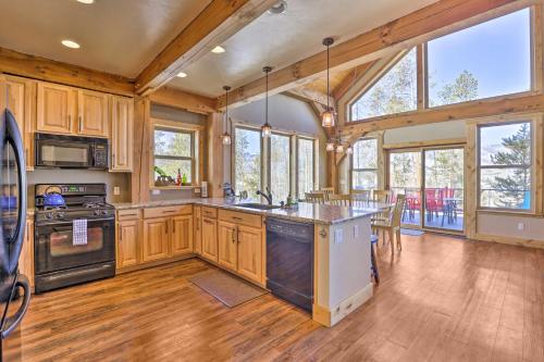 Secluded Cabin with Views 8 Mi to Winter Park! - image 5