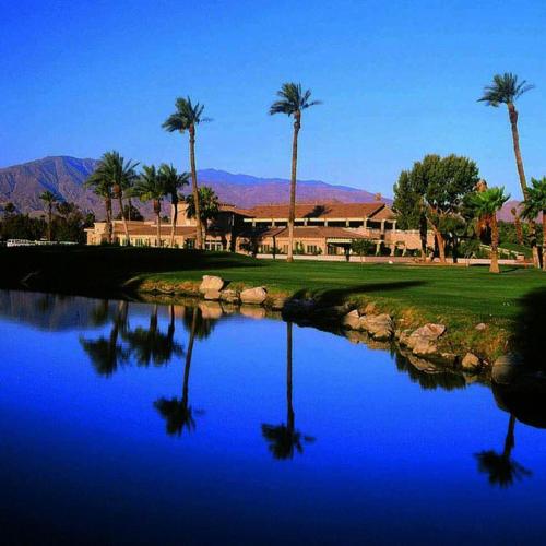 TOP RATED 5 STAR GETAWAY BBQ POOL SPA 2br - image 11