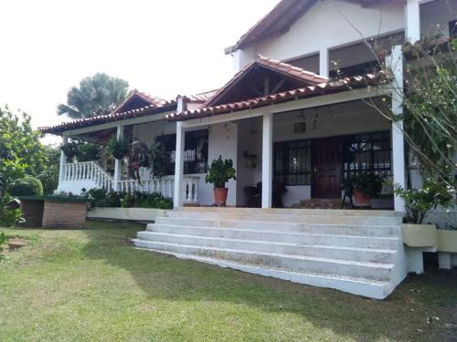 Mansion del Lago Mesa de los Santos - Sector Acuarela