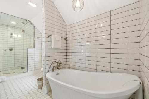 Downtown Victorian Luxury
