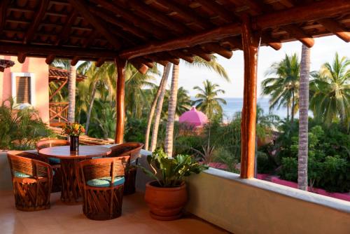 Las Alamandas Hotel