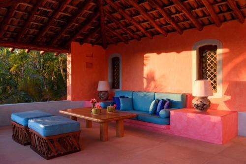 Las Alamandas Hotel