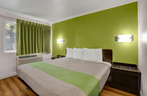 Motel 6-King City CA - image 8