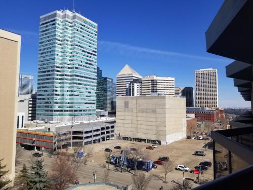 Holiday Inn Express Edmonton Downtown, an IHG Hotel