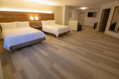 Holiday Inn Express & Suites Manassas