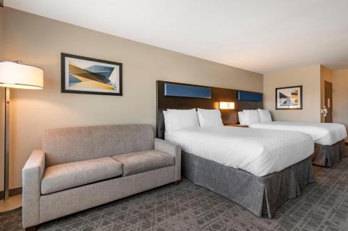 Holiday Inn Express & Suites - Carlisle Southwest I-81, an IHG Hotel