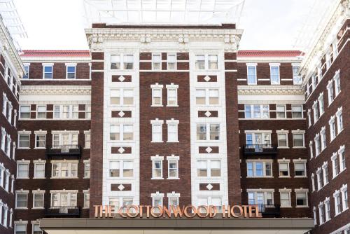 295152683 Kimpton Cottonwood Hotel by IHG