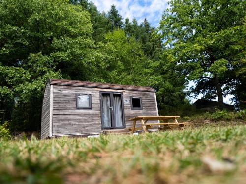 Comfortable wooden lodge located in the Ardennes gîte à louer Vierves-sur-Viroin