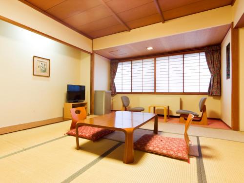 Standard Japanese-Style Room - Non-Smoking (West BLD) - Breakfast + Buffet Dinner