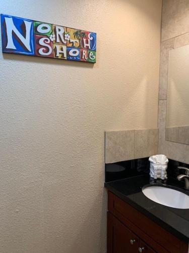 Beautifully Renovated Ground Floor Condo - Turtle Bay Pakalana - image 2