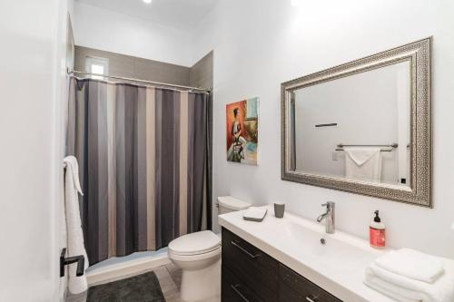East Elizabeth St Main Home - image 12