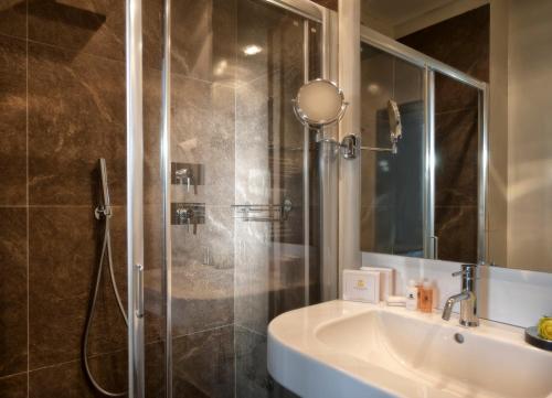 Hotel Roma - image 11