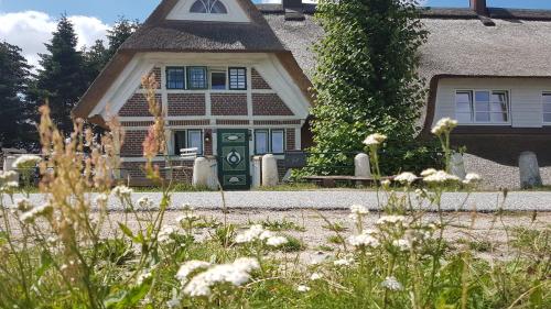 Haus Anna Elbe, Bauernhaus-Ferienwohnungen an der Elbe in Hamburg, Deutschland