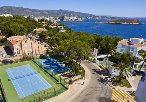 Globales Cala Vinas Adults Only 16+