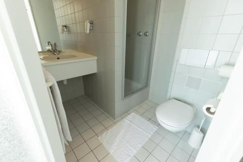Ванная комната, Eurohotel in Леэварден